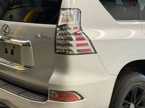 Used 2014 Lexus GX 460 Premium image 10