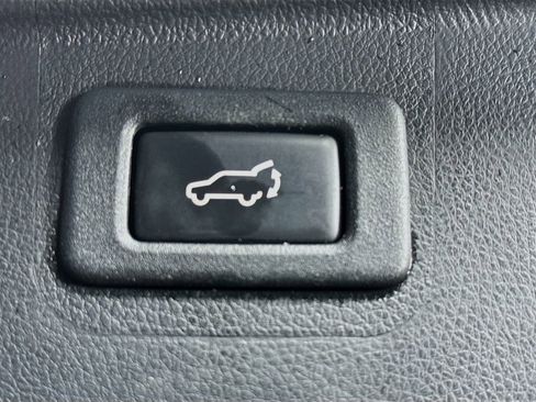 Used 2019 Subaru Outback 2.5i Limited w/ Popular Package #2 image 32