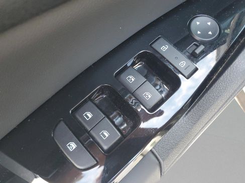 Certified 2023 Kia Sportage EX FWD image 15