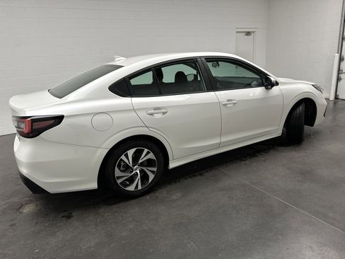 Used 2025 Subaru Legacy Premium AWD/4WD image 8