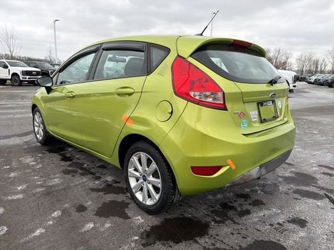 Used 2013 Ford Fiesta SE image 9