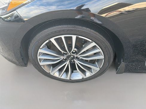 Used 2018 Kia Stinger Premium image 37