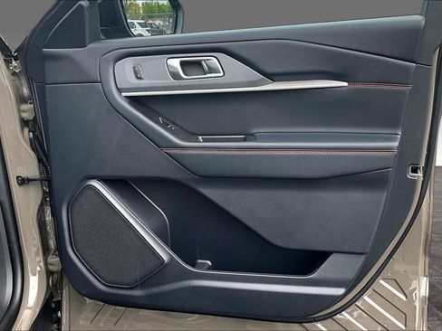 New 2026 Ford Explorer ST-Line w/ ST-Line Street Pack AWD/4WD image 29