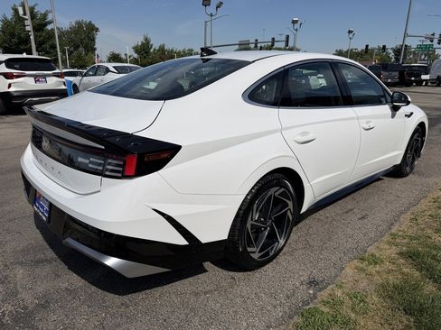 Used 2026 Hyundai Sonata SEL FWD image 5