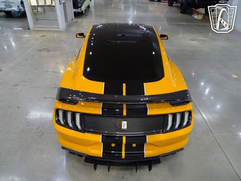 Used 2019 Ford Mustang GT Premium w/ Black Accent Package image 11