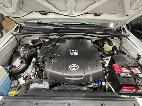 Used 2011 Toyota Tacoma 4x4 Double Cab w/ TRD Sport Pkg image 34