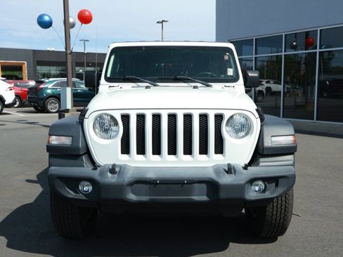Used 2018 Jeep Wrangler Unlimited Sport S image 2