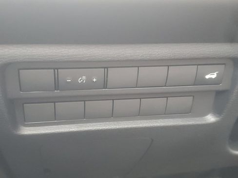 Used 2024 Mitsubishi Outlander SE AWD/4WD image 33