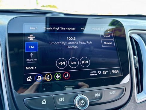 Used 2023 Chevrolet Malibu LT image 36