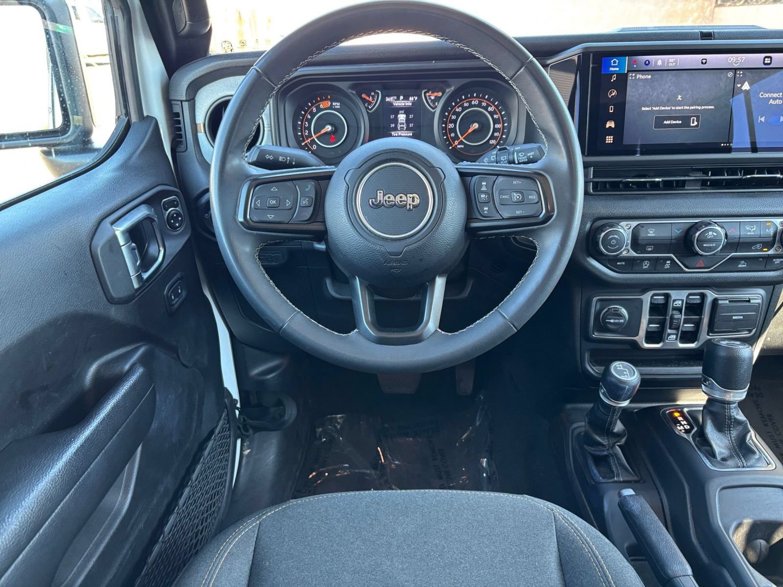 Used 2025 Jeep Wrangler Unlimited Sport AWD/4WD image 32