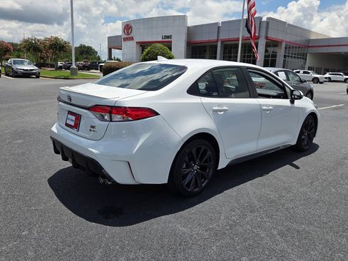 Used 2025 Toyota Corolla SE FWD image 12