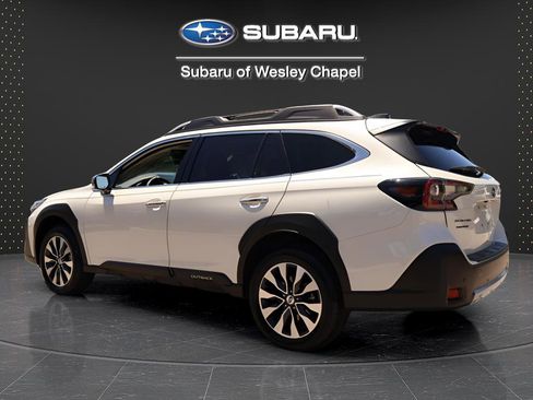 Certified 2023 Subaru Outback Touring AWD/4WD image 6