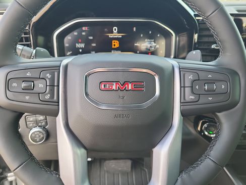 New 2026 GMC Sierra 1500 SLT image 17