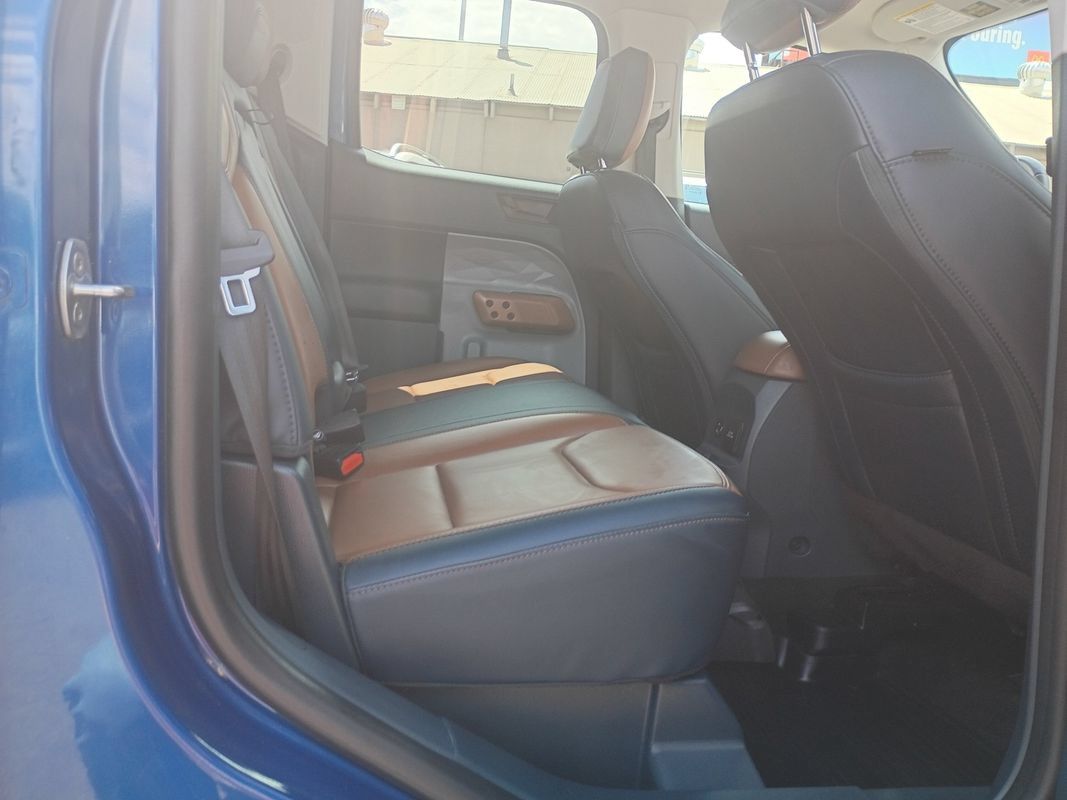 Used 2024 Ford Maverick Lariat w/ FX4 Off-Road Package AWD/4WD image 21