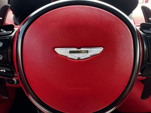 Used 2023 Aston Martin V8 Vantage Coupe image 30