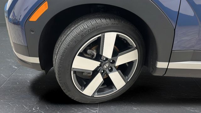 Used 2025 Hyundai Santa Fe Limited AWD/4WD image 38