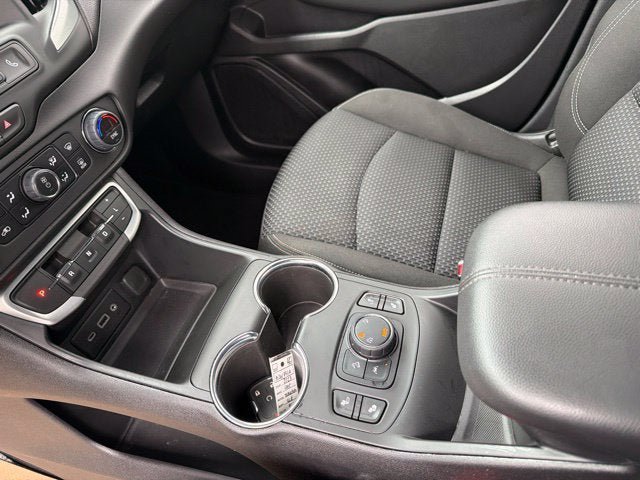 Used 2023 GMC Terrain SLE w/ Driver Convenience Package AWD/4WD image 16