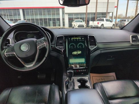 Used 2021 Jeep Grand Cherokee Limited image 12