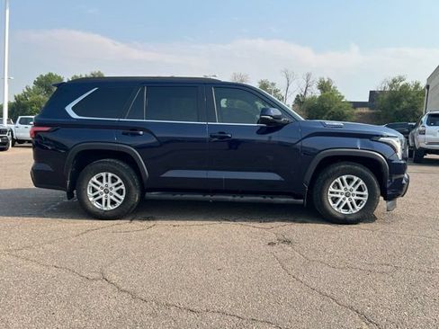 Used 2023 Toyota Sequoia SR5 w/ SR5 Premium Package AWD/4WD image 6
