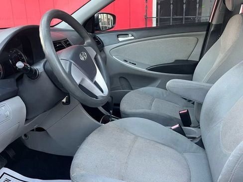Used 2013 Hyundai Accent GLS FWD image 7