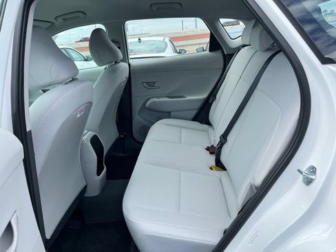 New 2026 Hyundai Kona SE FWD image 18