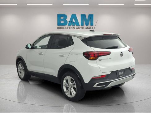 Certified 2022 Buick Encore GX Preferred w/ Cold Weather Comfort Package AWD/4WD image 4