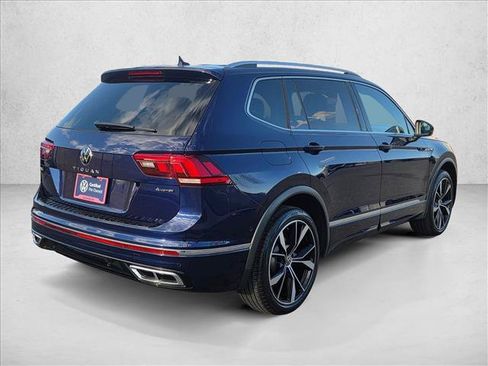Used 2022 Volkswagen Tiguan SEL R-Line AWD/4WD image 5