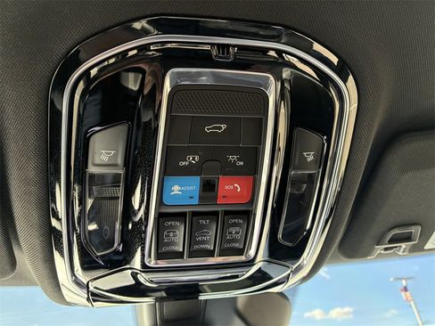 Used 2024 Jeep Grand Cherokee Overland w/ Trailer Tow Package image 24