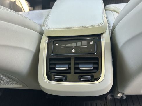 Used 2022 Volvo XC90 T6 Inscription w/ Advanced Package AWD/4WD image 16