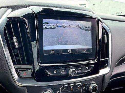 Used 2023 Chevrolet Traverse LT FWD image 27