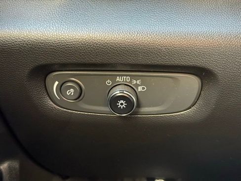 Certified 2023 Chevrolet Traverse Premier AWD/4WD image 32