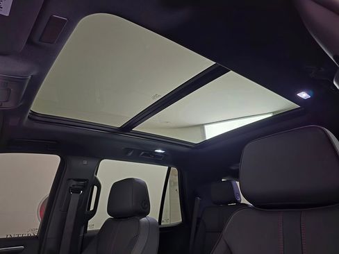 Used 2025 Chevrolet Tahoe RST w/ Comfort Package image 16