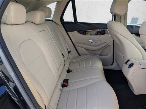 Used 2020 Mercedes-Benz GLC 300 4MATIC image 22