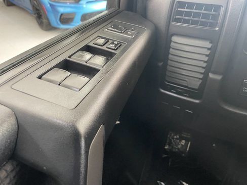 Used 2012 Nissan Titan SV image 38