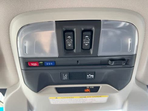 Used 2023 Subaru Crosstrek Hybrid w/ Moonroof Package w/Navigation image 31