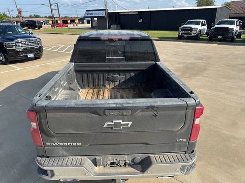 Used 2021 Chevrolet Silverado 1500 LTZ w/ LTZ Premium Package AWD/4WD image 7