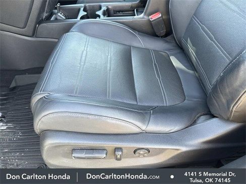 Used 2017 Honda CR-V Touring image 16