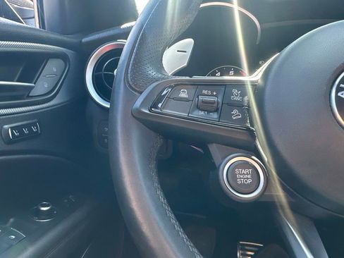 Used 2023 Alfa Romeo Stelvio Veloce AWD/4WD image 14