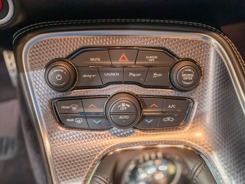 Used 2019 Dodge Challenger SRT Hellcat w/ Laguna Leather Package RWD image 35