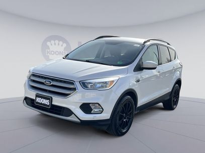 Certified 2018 Ford Escape SE w/ SE Sync 3 Package