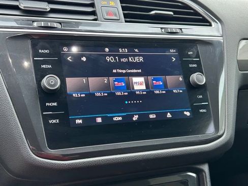 Used 2024 Volkswagen Tiguan SE image 29