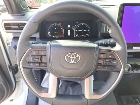 New 2025 Toyota 4Runner Limited image 40