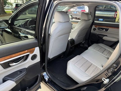 Used 2020 Honda CR-V Touring image 14