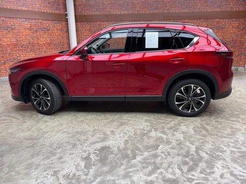 Used 2023 MAZDA CX-5 AWD 2.5 S w/ Premium Plus Pkg image 2