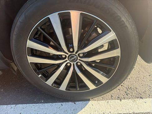 Certified 2023 Nissan Pathfinder Platinum image 7