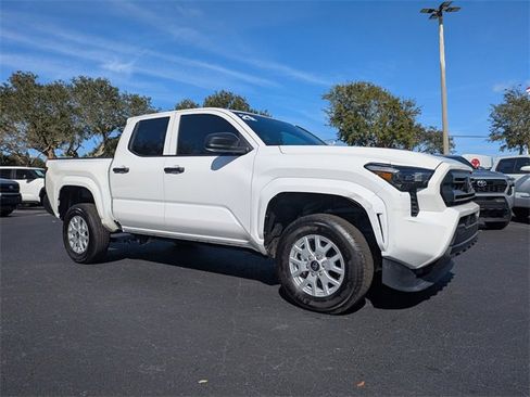 Used 2024 Toyota Tacoma SR image 5