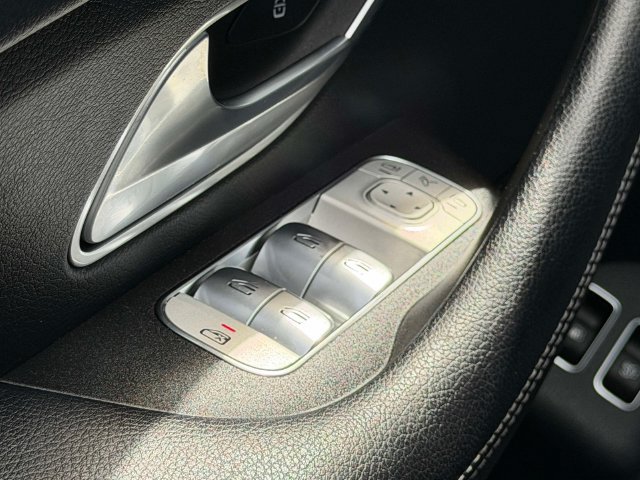 Certified 2025 Mercedes-Benz GLE 450e 4MATIC image 14