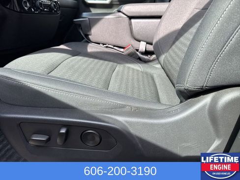 Used 2024 Chevrolet Silverado 1500 LT image 17