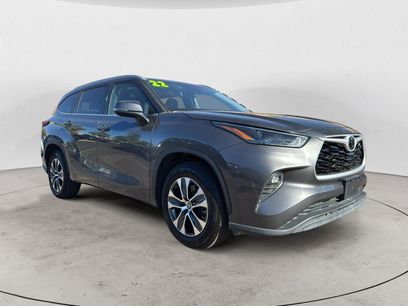 Used 2022 Toyota Highlander XLE