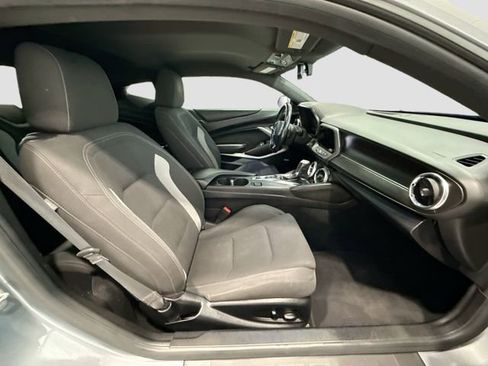 Used 2021 Chevrolet Camaro LT w/ RS Package image 23